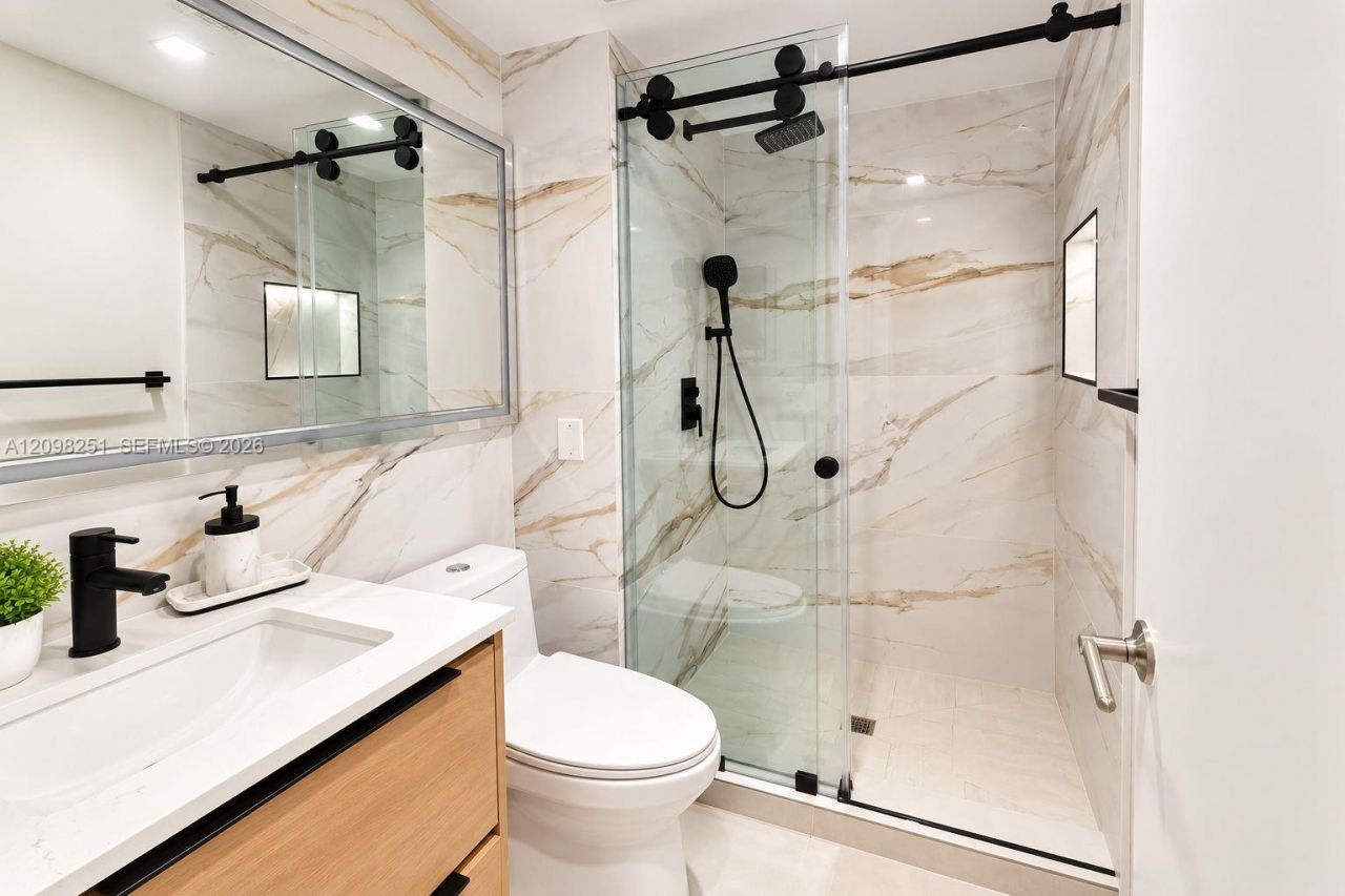 3610 Yacht Club Dr, Unit 410, Aventura, FL 33180 Photo