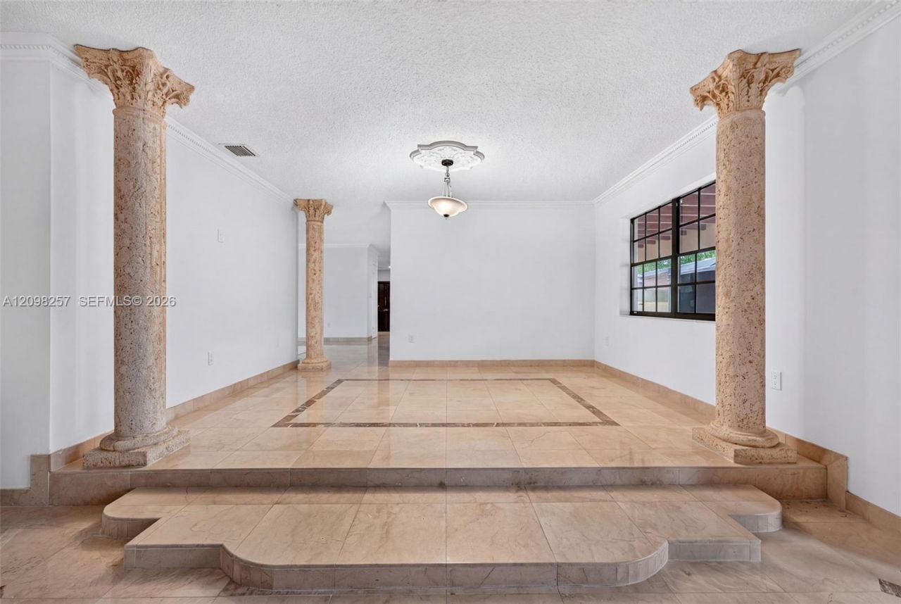 5550 SW 87th Ave , Miami, FL 33165 Photo