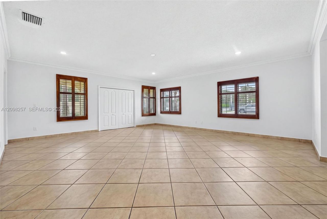 5550 SW 87th Ave , Miami, FL 33165 Photo