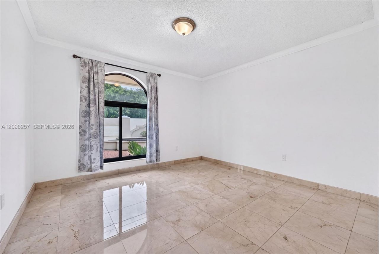 5550 SW 87th Ave , Miami, FL 33165 Photo