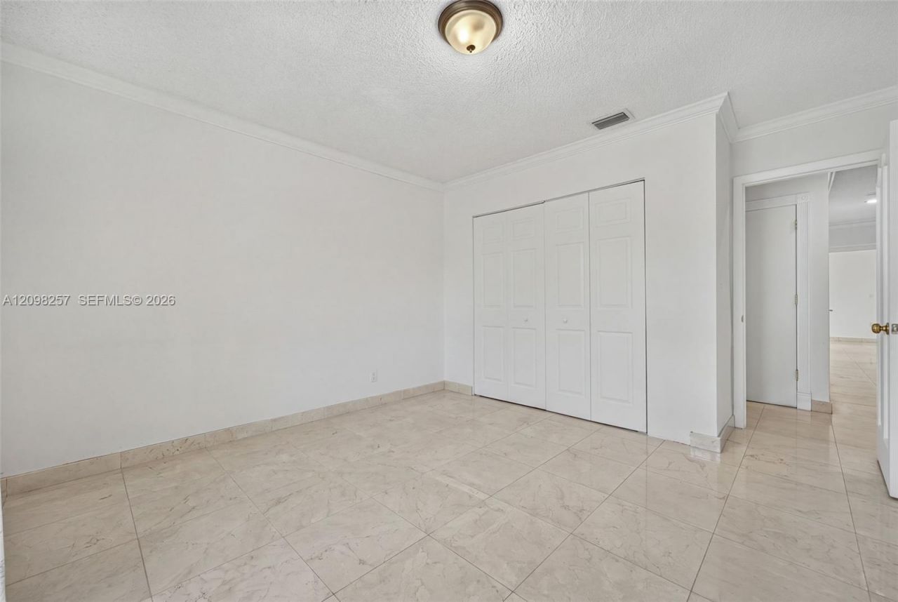 5550 SW 87th Ave , Miami, FL 33165 Photo
