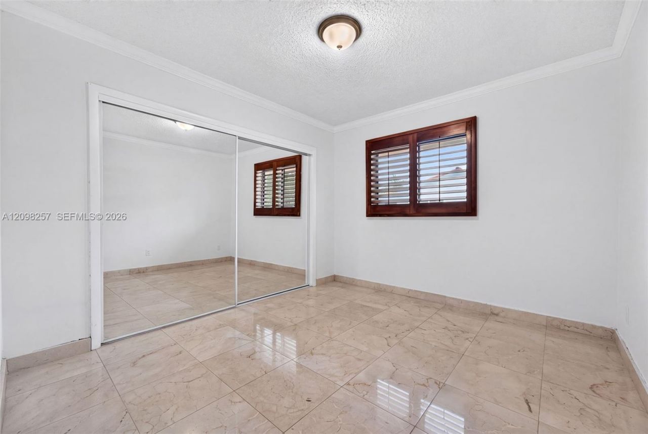 5550 SW 87th Ave , Miami, FL 33165 Photo