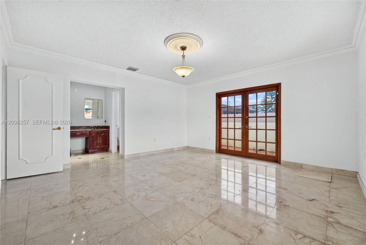 5550 SW 87th Ave , Miami, FL 33165 Photo