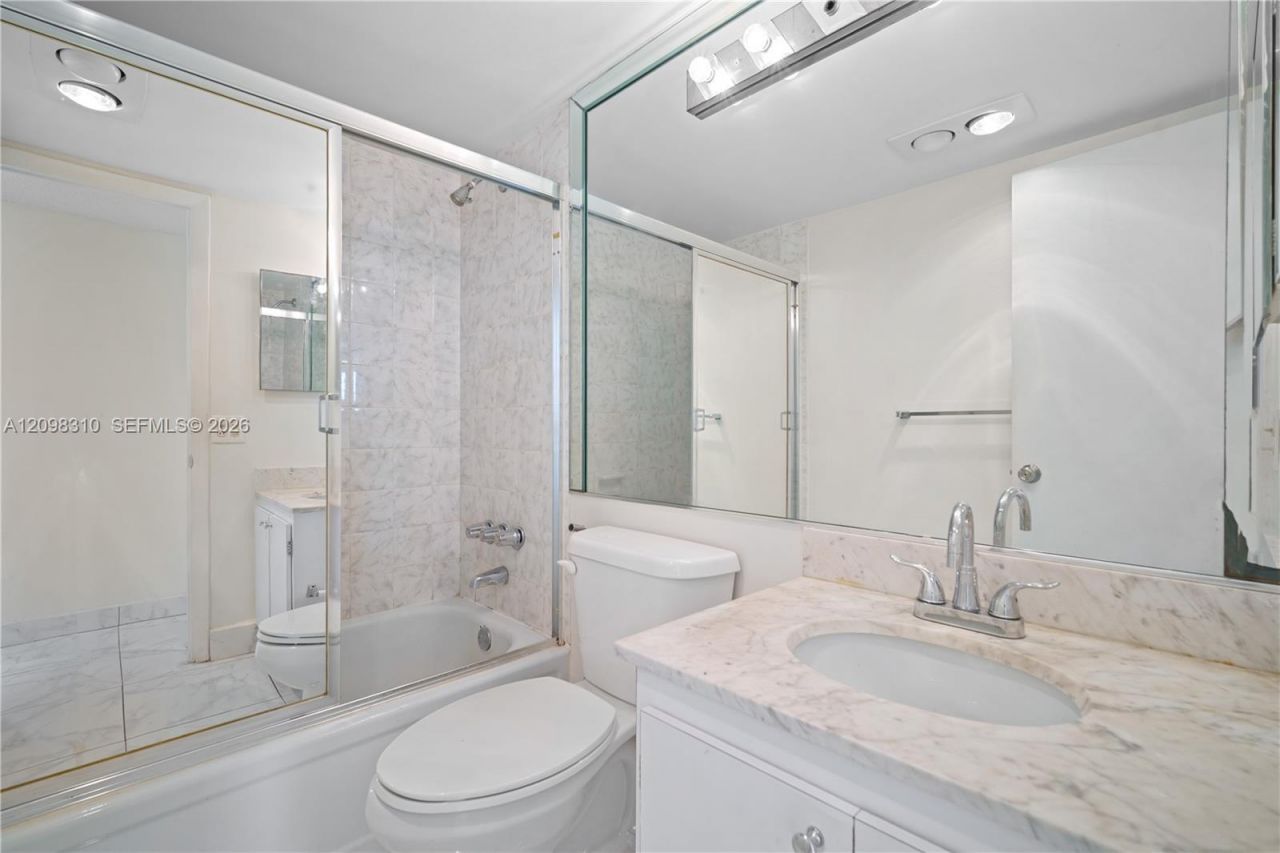 2750 NE 183rd St, Unit PH06, Aventura, FL 33160 Photo