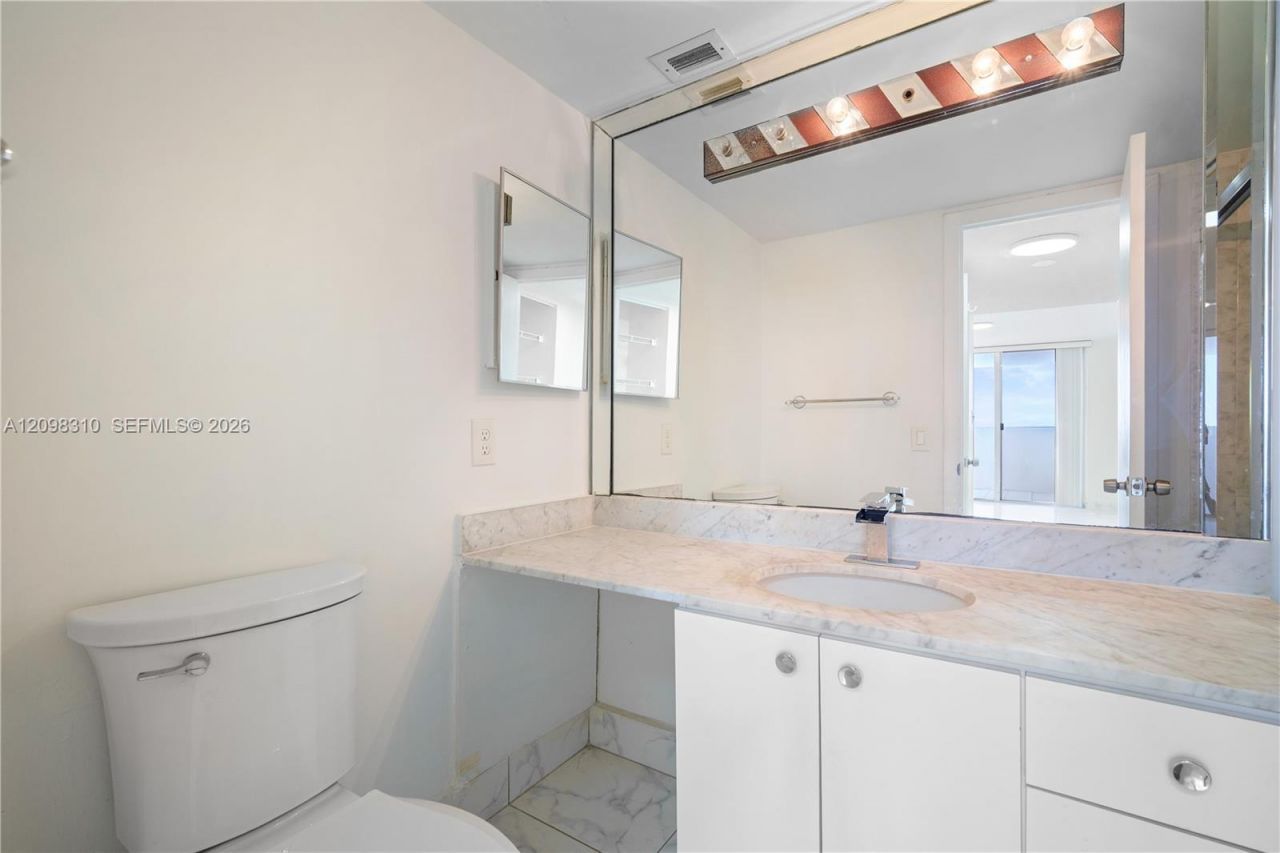 2750 NE 183rd St, Unit PH06, Aventura, FL 33160 Photo