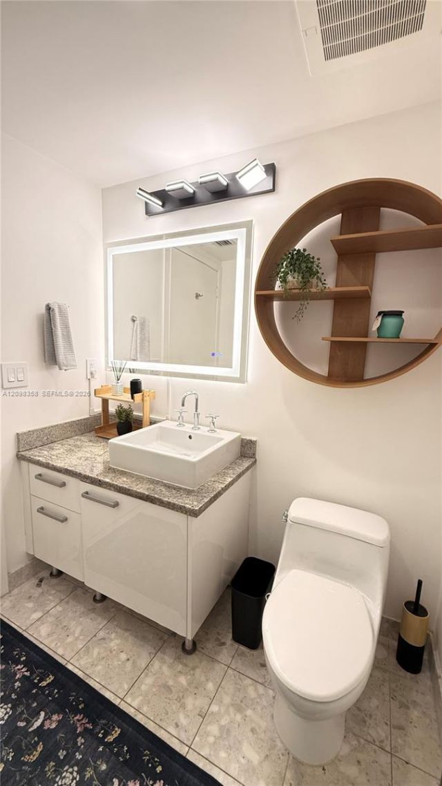 185 SW 7th St , Unit 2206, Miami, FL 33130 Photo