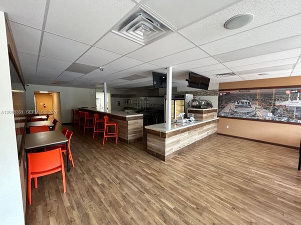 4660 Palm Ave , Hialeah, FL 33012