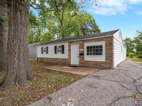 11 Saint Lambert Drive, Cahokia, IL 62206