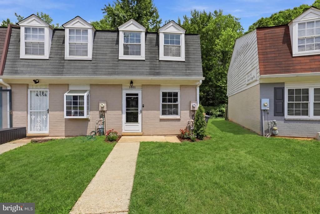 1801 DUTCH VILLAGE DRIVE , LANDOVER, MD 20785