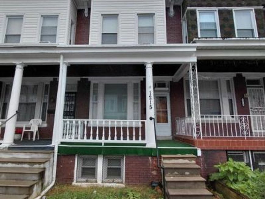 1215 Oakhurst Place, Baltimore, MD 21216 Main Photo