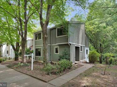 2347 MILLENNIUM LANE, RESTON, VA 20191