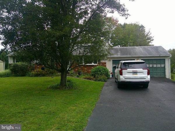 218 THREE MILE RUN ROAD, SELLERSVILLE, PA 18960