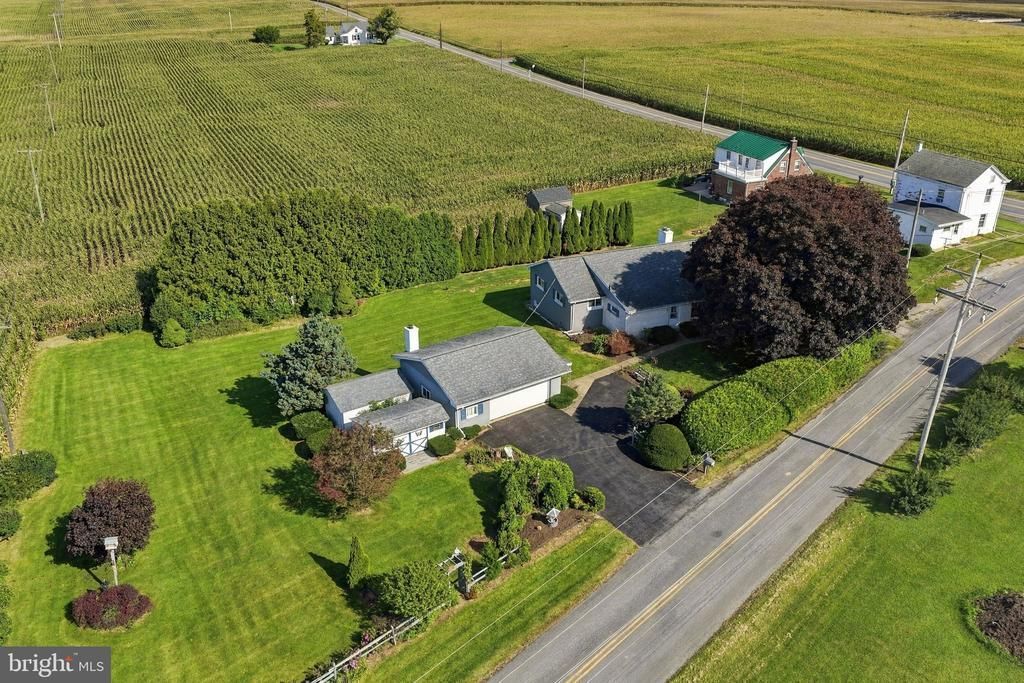 219 BASTIAN ROAD, KUTZTOWN, PA 19530