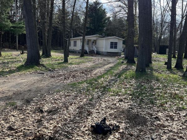 53774 N Fisher Lake Road, Three Rivers, MI 49093