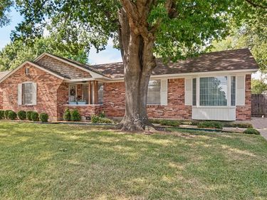 9941 Chippendale Drive, Dallas, TX 75238