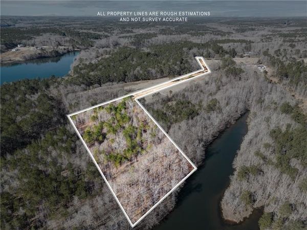 691 Moccasin Gap Road , Jackson, GA 30233