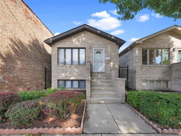 4177 S Emerald Avenue , Chicago, IL 60609