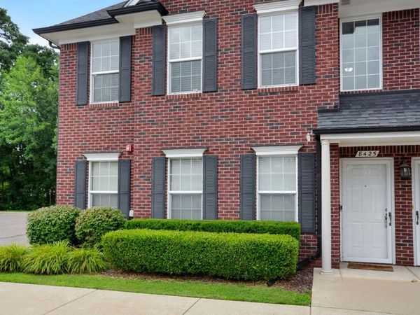8425 Williamstown Drive , Shelby Township, Mi 48316