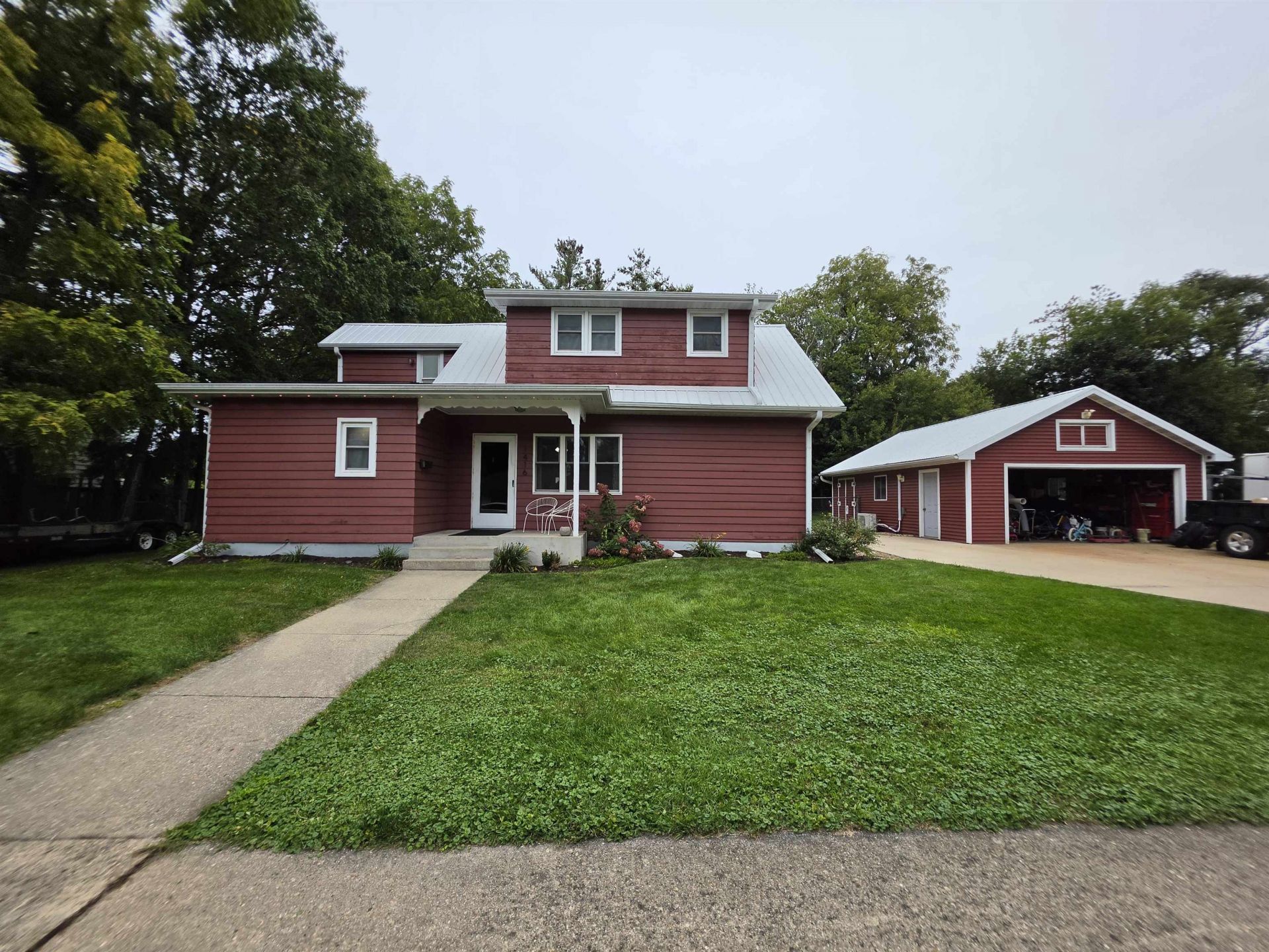 1416 23rd Avenue, Monroe, WI 53566 Main Photo
