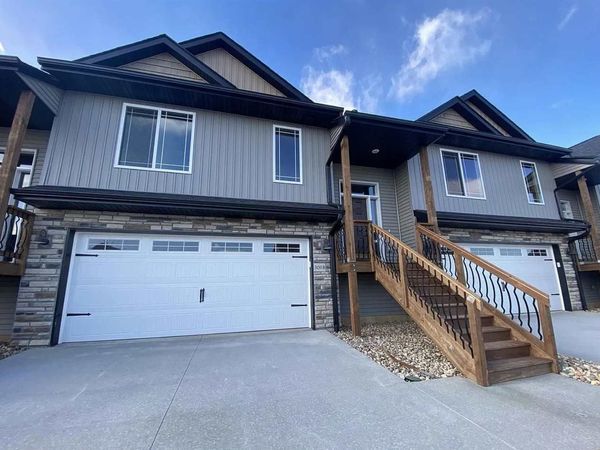 3150 Lampe Ln, Unit B, Coralville, IA 52241