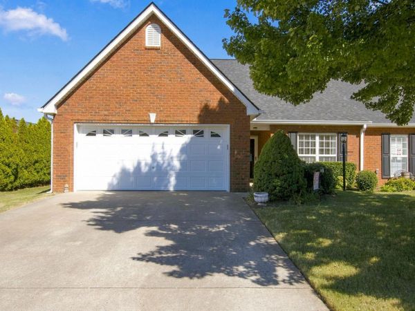 3332 Mershon Dr , Murfreesboro, TN 37128