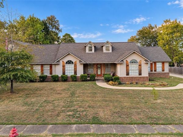34 W Denver Street , Greenwood, AR 72936