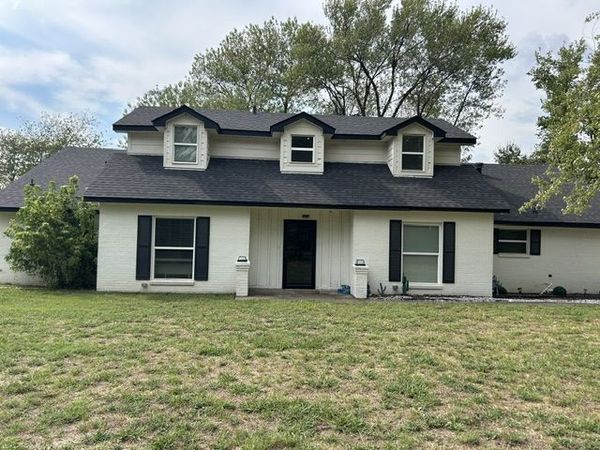 1301 Morris Avenue , Springdale, AR 72764