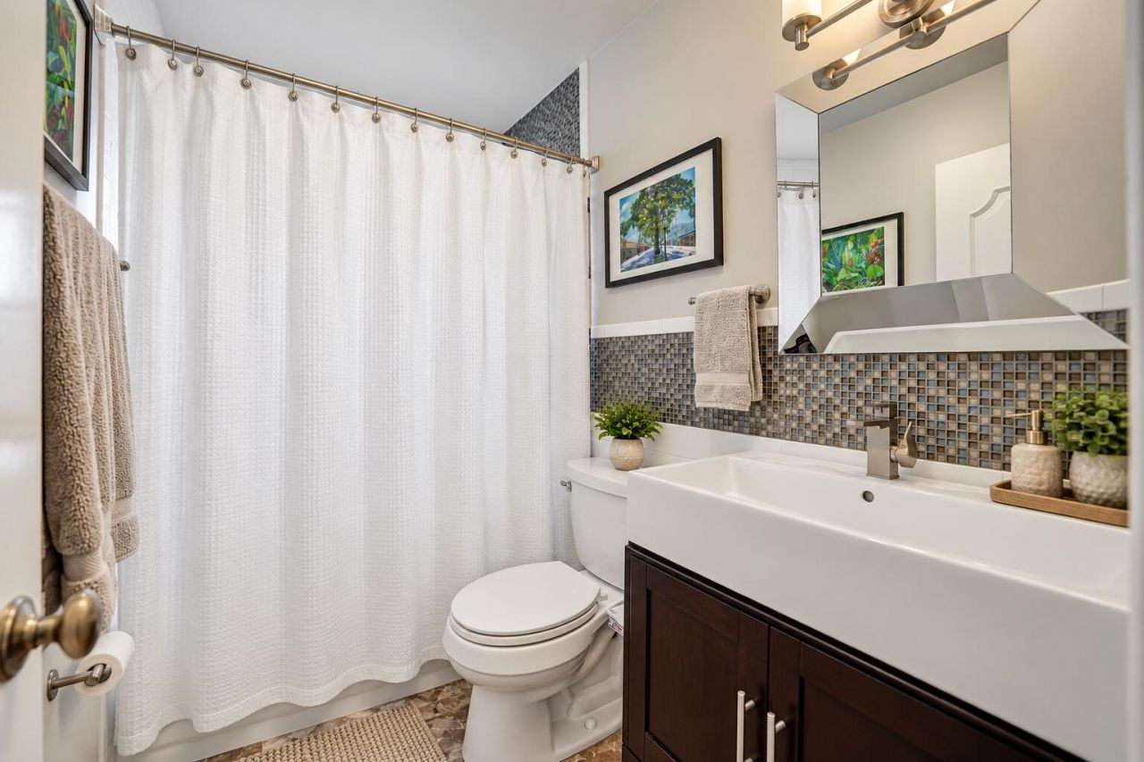 2050 NE 59th Place, Fort Lauderdale, FL 33308 Photo