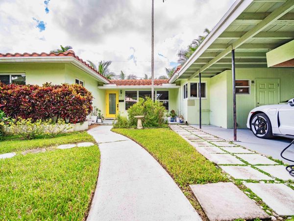 218 NE 2ND Place, Dania Beach, FL 33004