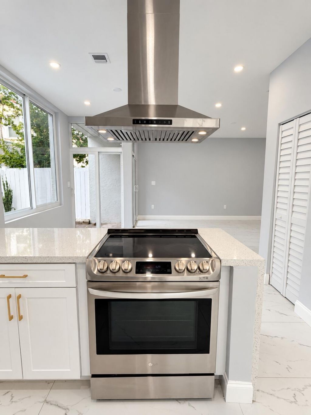 3705 Valais Drive, Hollywood, FL 33021 Photo