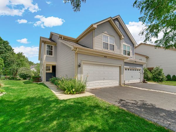 1424 DERBY Lane , Mundelein, IL 60060