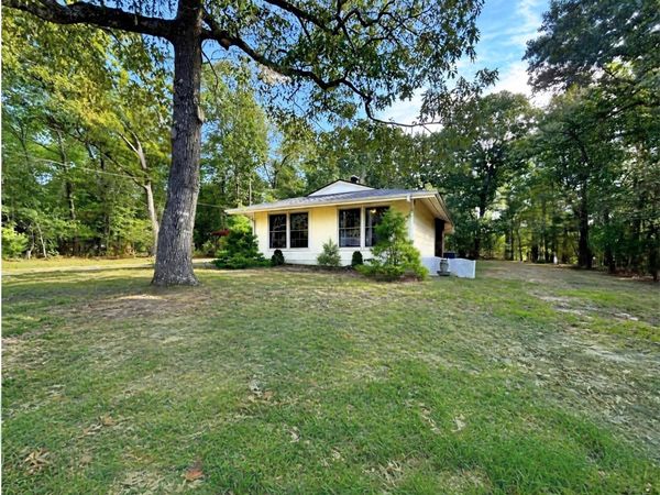 7 Mixtec Drive , Cherokee Village, AR 72529