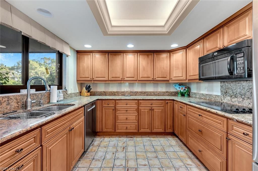 5950 Pelican Bay Blvd , Unit 113, Naples, FL 34108 Photo