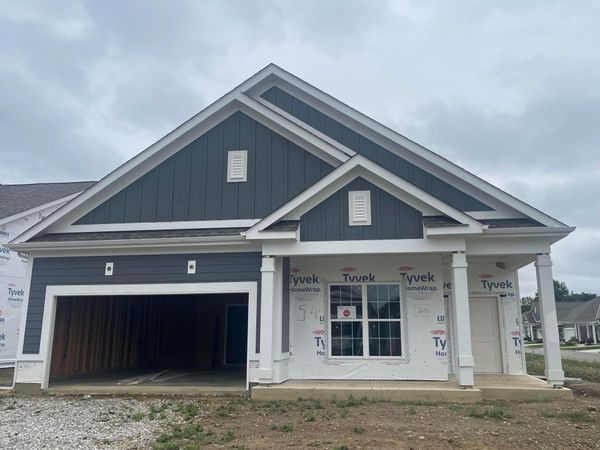 7640 Clifton Loop , Pickerington, OH 43147