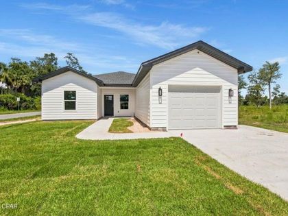 4911 Oak Avenue Youngstown, FL 32466