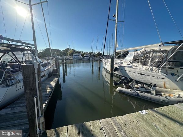 8-E PINEY NARROWS ROAD , CHESTER, MD 21619