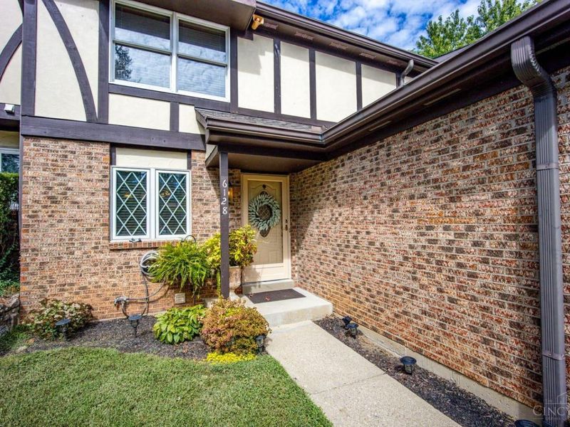 6128 Cleves Warsaw Pike, Delhi Township, OH 45233 Photo 3
