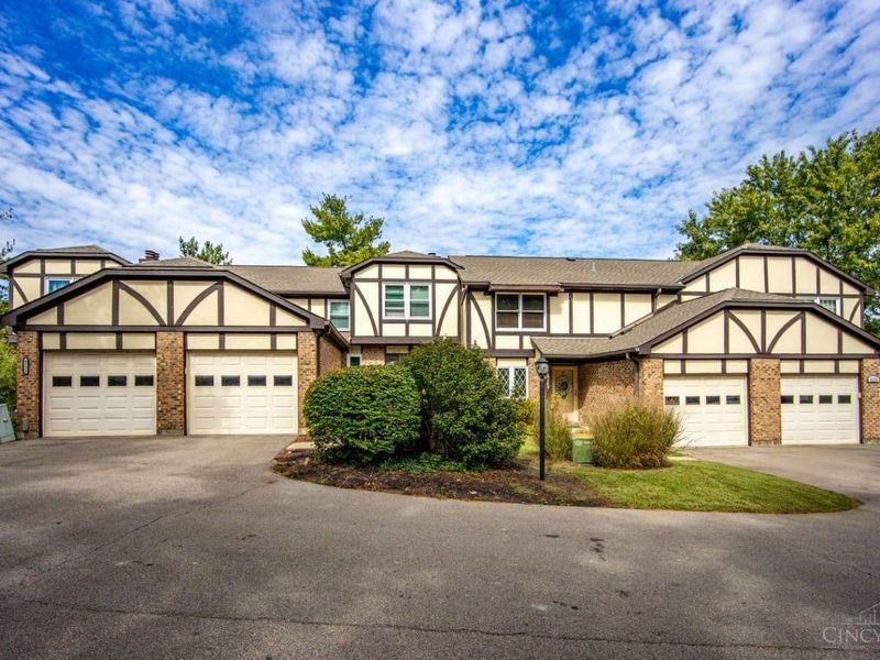 6128 Cleves Warsaw Pike, Delhi Township, OH 45233 Photo 4
