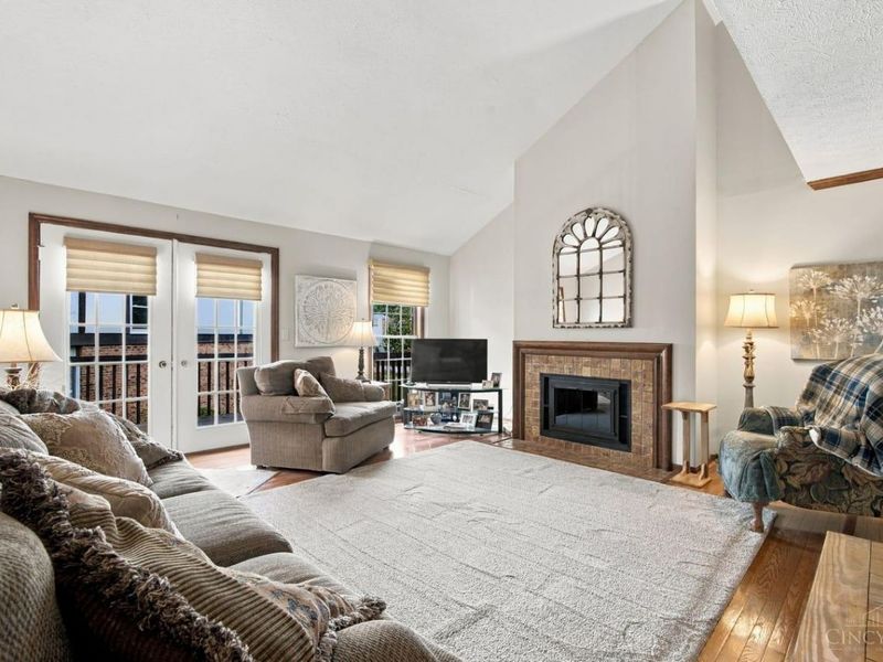 6128 Cleves Warsaw Pike, Delhi Township, OH 45233 Photo 6