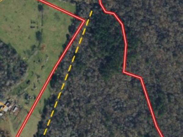 196 Gumlog Road, Kite, GA 31049