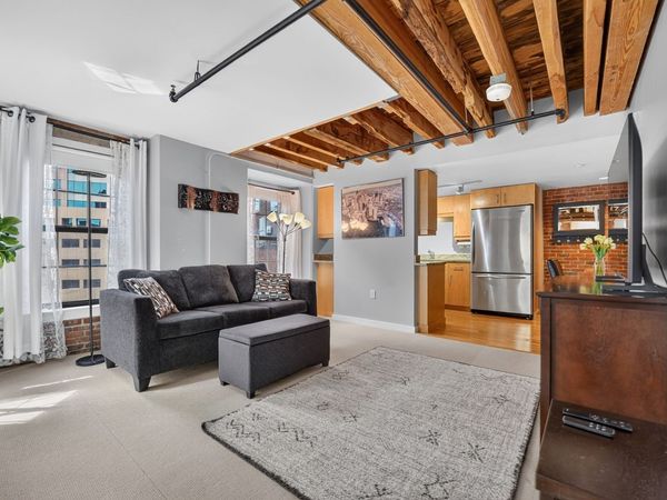 101 Broad St, Unit 6G, Boston, MA 02110