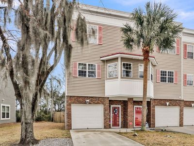 4668 Palm View Circle, North Charleston, SC 29418