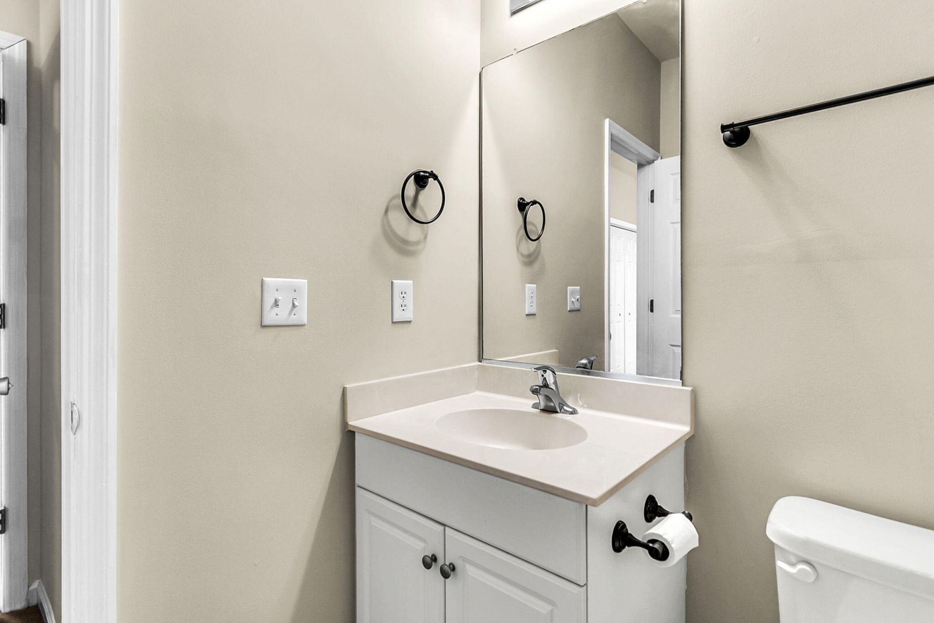 4668 Palm View Circle Photo 14