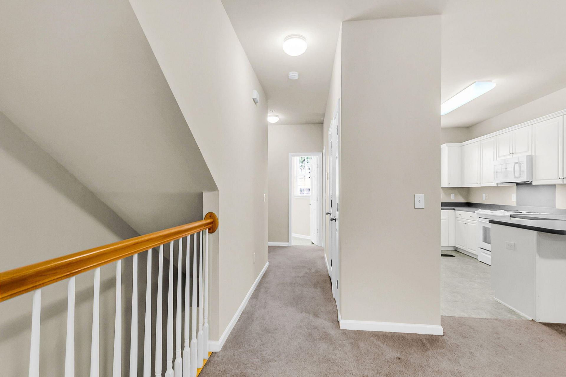 4668 Palm View Circle Photo 8