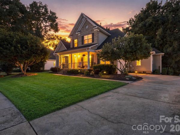1550 Valhalla Drive , Denver, NC 28037