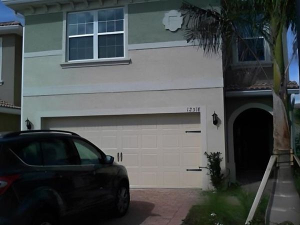 12518 Laurel Cove Drive , Fort Myers, FL 33913