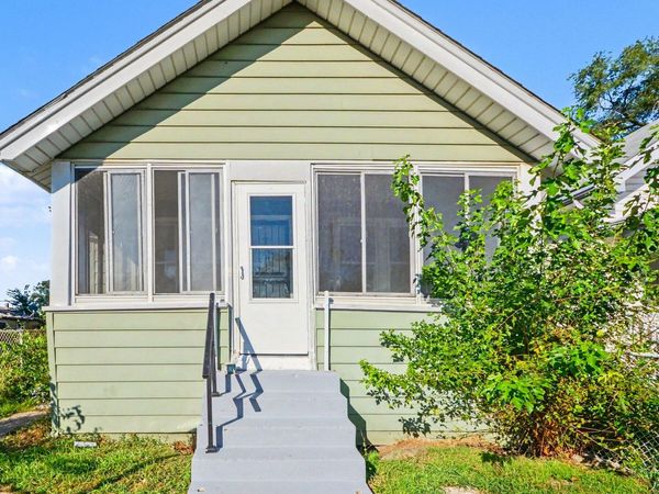15751 Fairfield Street, Detroit, MI 48238