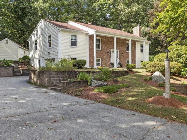 43 Windy Ridge Rd, Holden, MA 01522