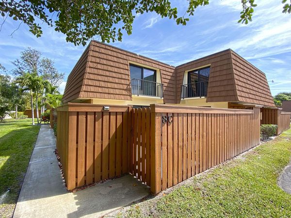 3900 SE County Line Road, Unit 8C, Jupiter, FL 33469