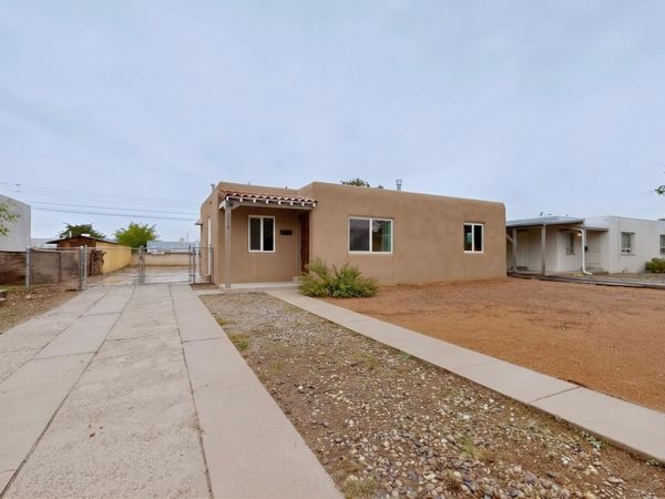 313 General Bradley Street NE, Albuquerque, NM 87123